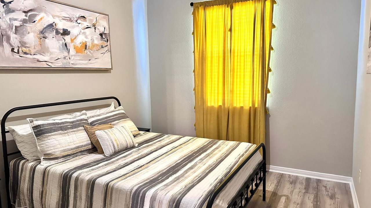 Photo of Bedroom in Kyle