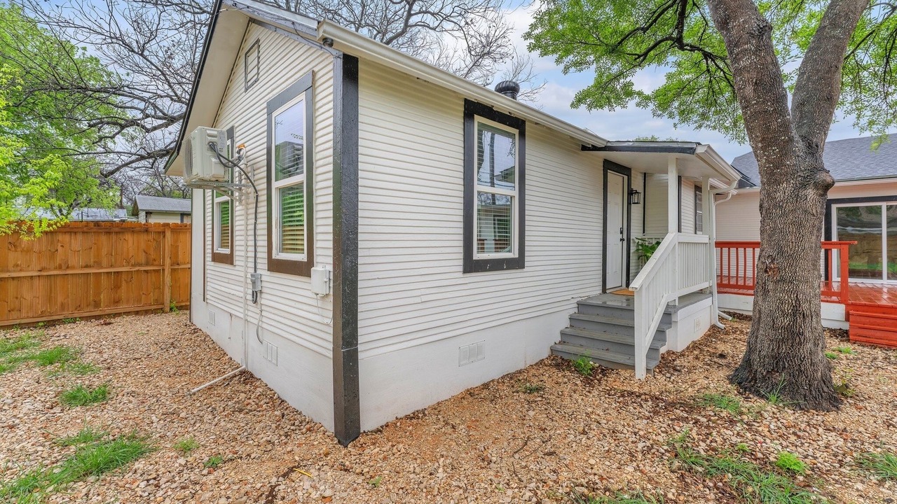 Photo of Outdoor in Highland Park