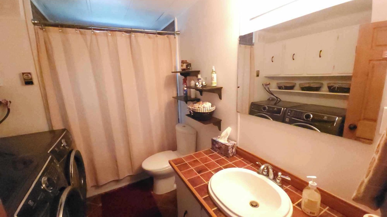 Photo of Bathroom in Barraute