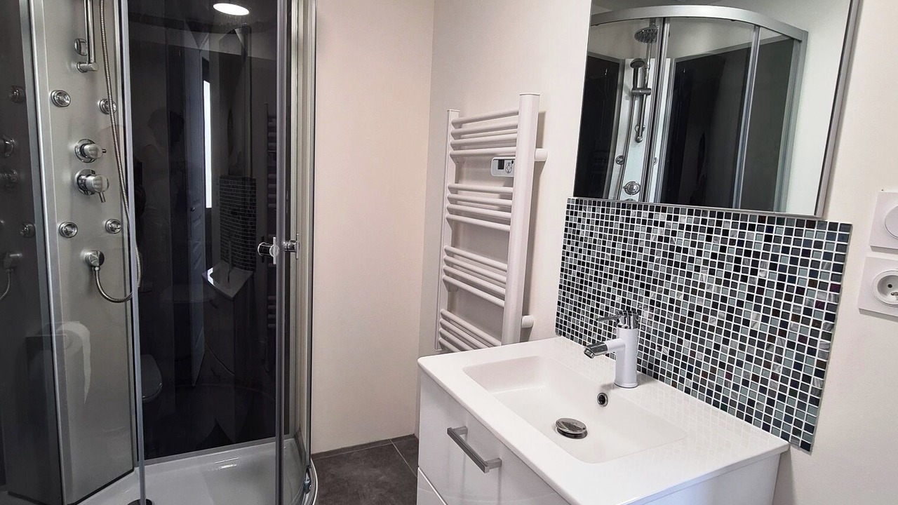 Photo of Bathroom in Blere