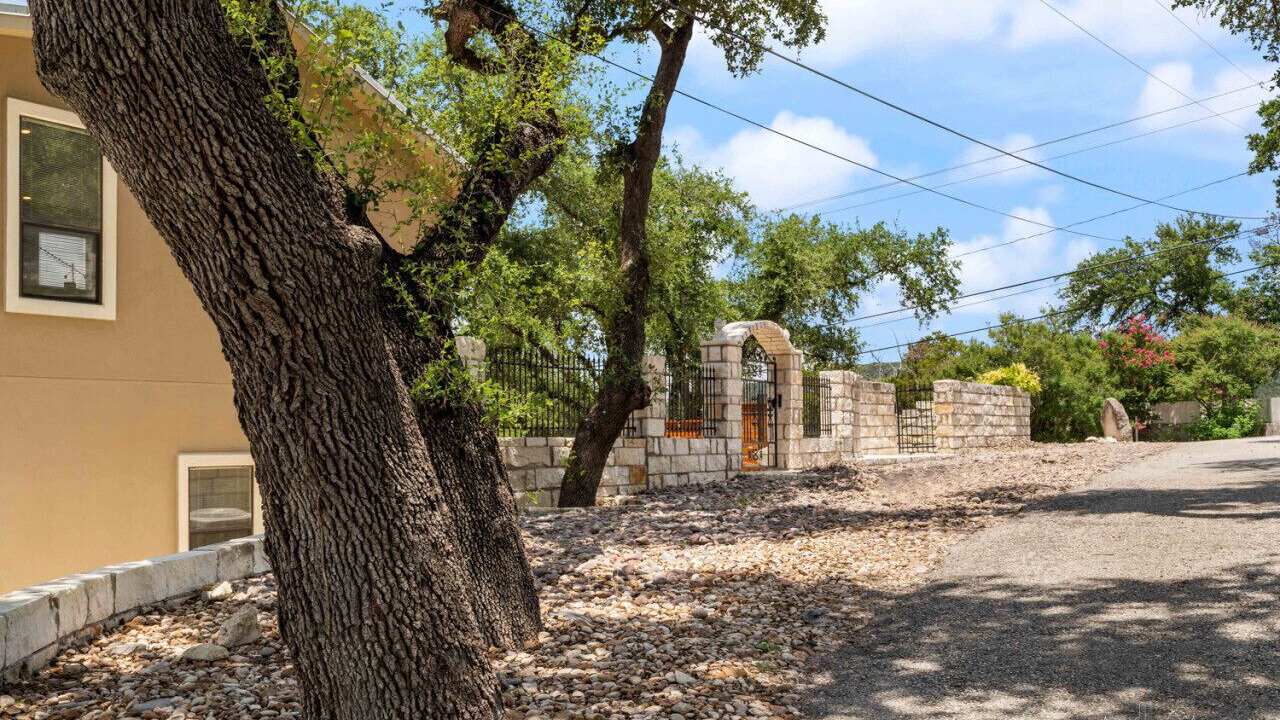 Photo of Others in Comanche Trail Estates