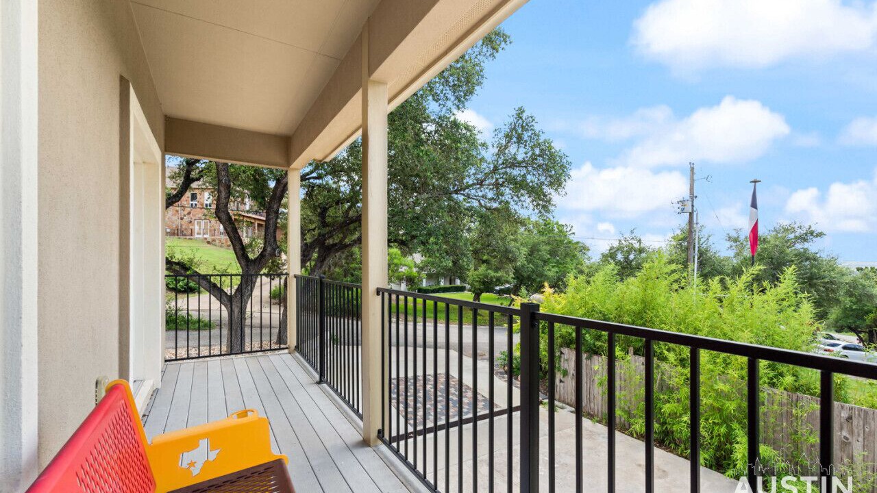 Photo of Patio Balcony in Comanche Trail Estates