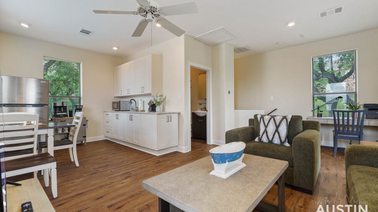 Photo of Patio Balcony in Comanche Trail Estates