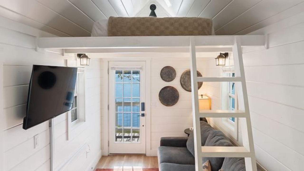 Photo of Livingroom in Gadsden