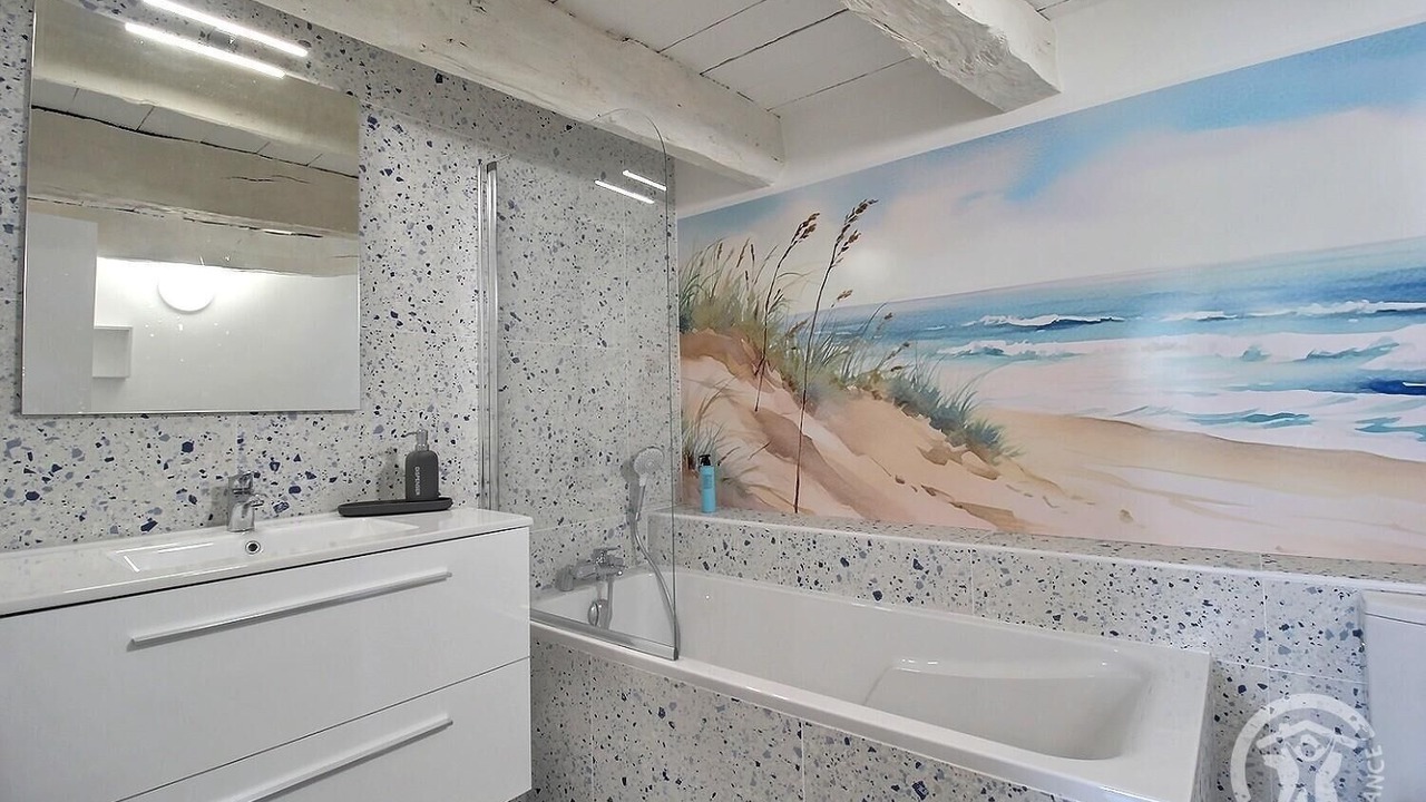 Photo of Bathroom in Plestan