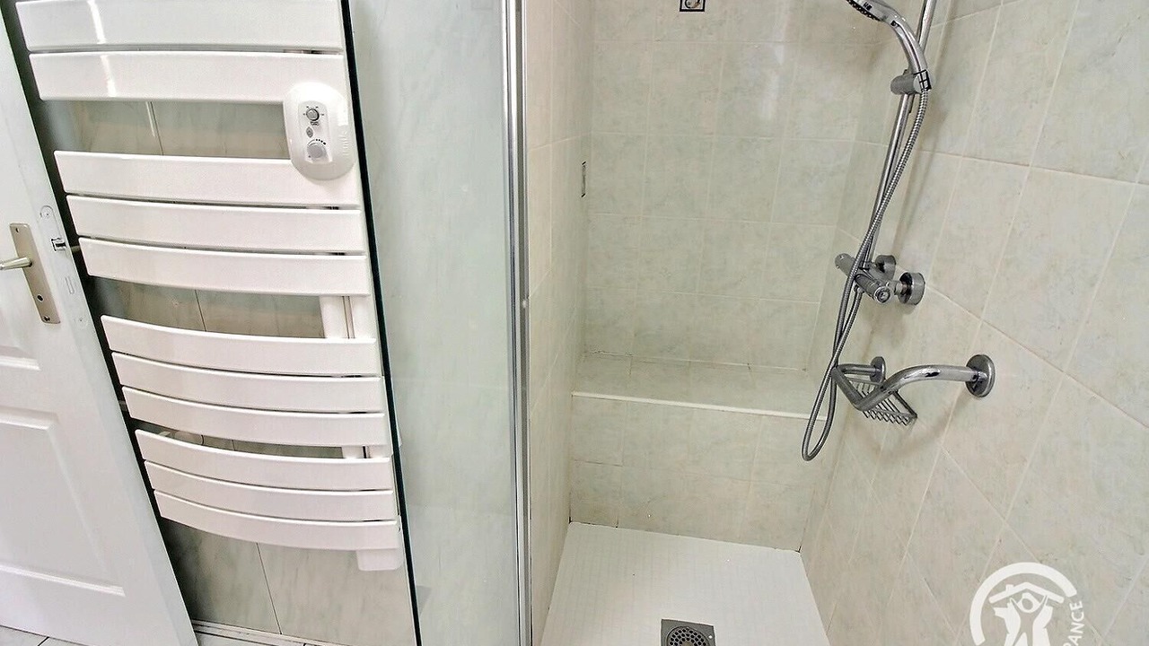 Photo of Bathroom in Etables-sur-Mer