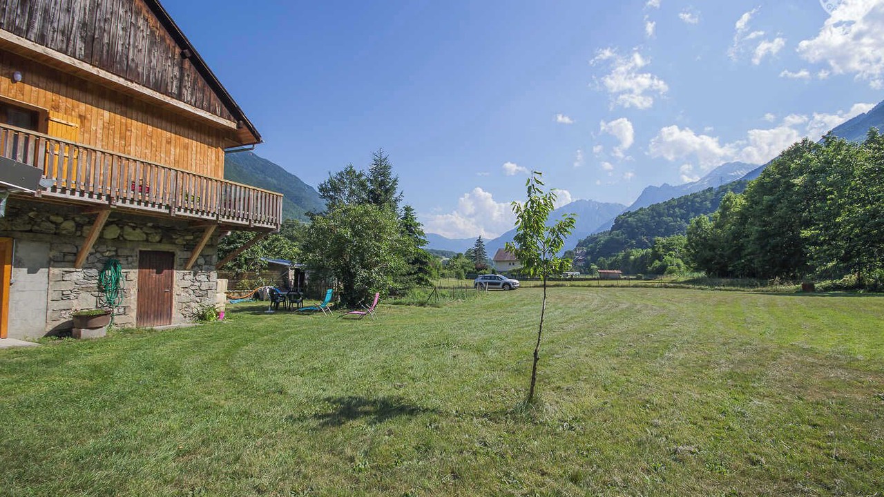 Photo of Outdoor in Saint-Leger