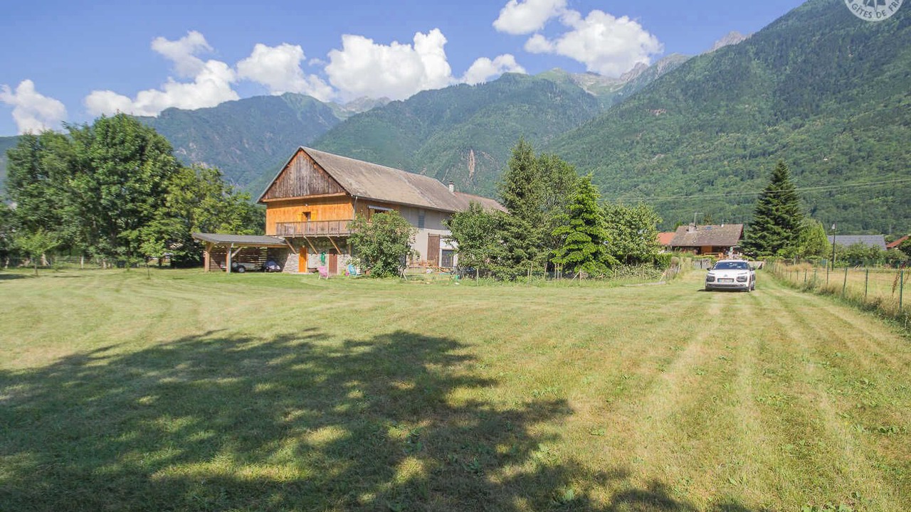 Photo of Outdoor in Saint-Leger