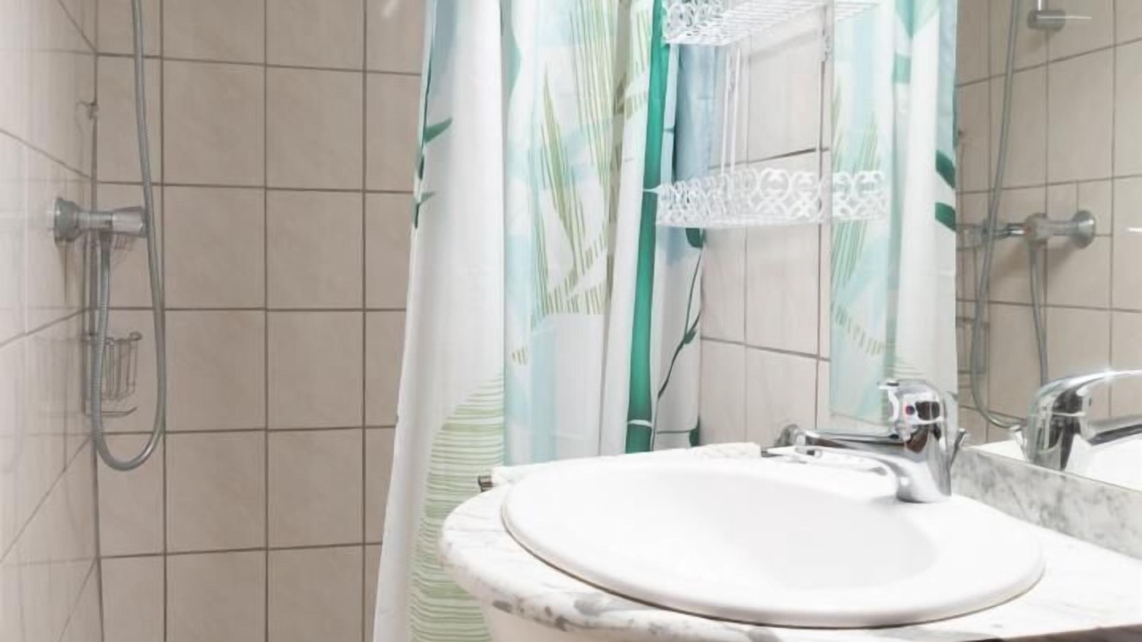 Photo of Bathroom in Laval-du-Tarn
