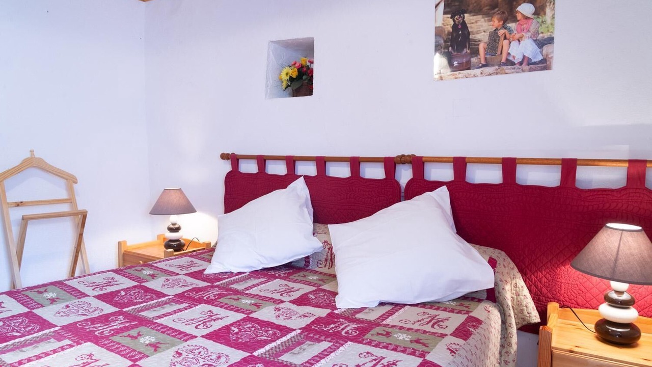 Photo of Bedroom in Laval-du-Tarn