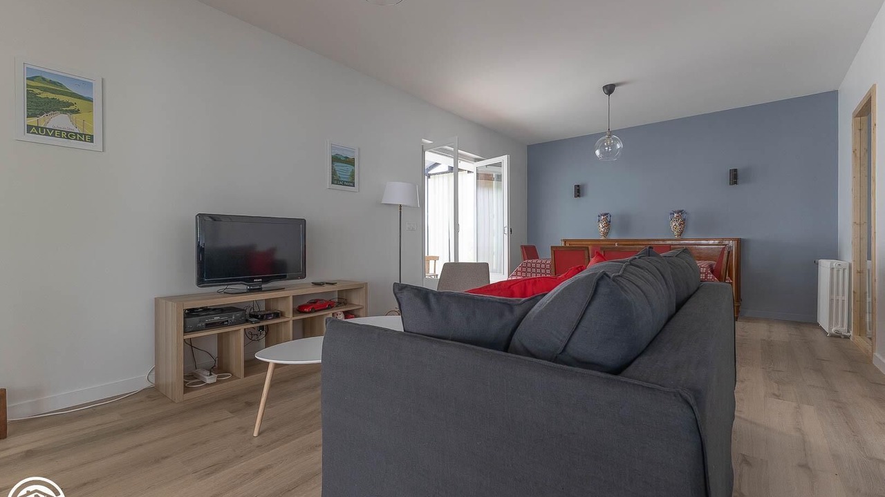 Photo of Livingroom in Parent