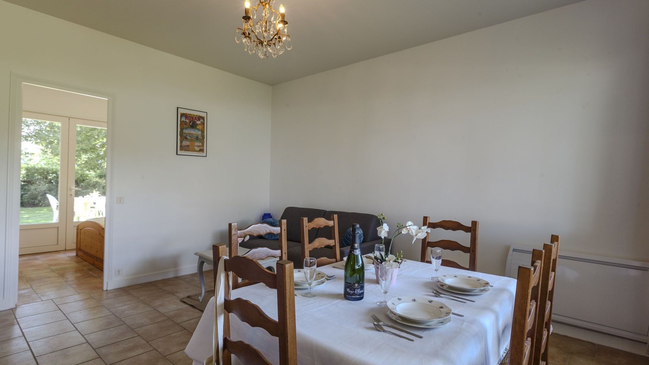 Photo of Bedroom in Medis