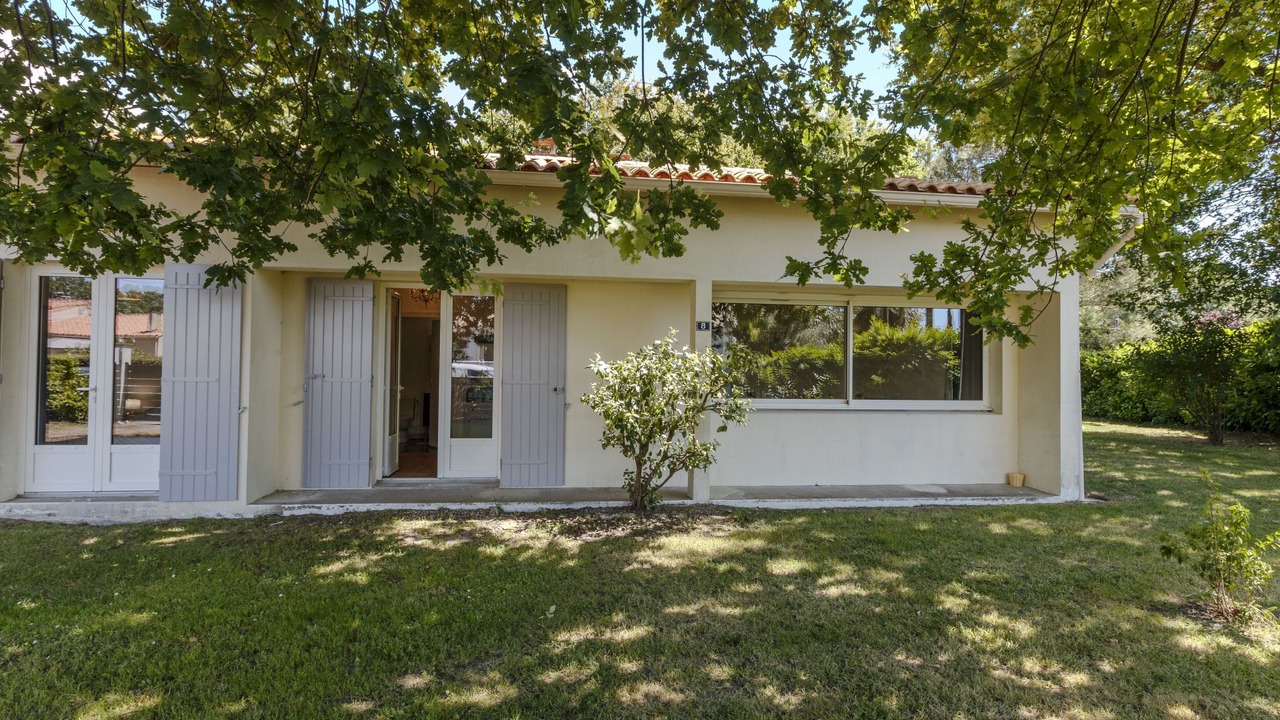 Photo of Others in Medis