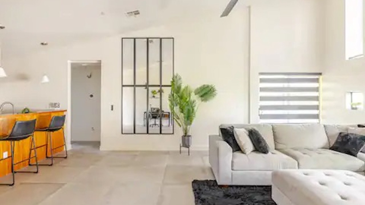Photo of Livingroom in Riverside