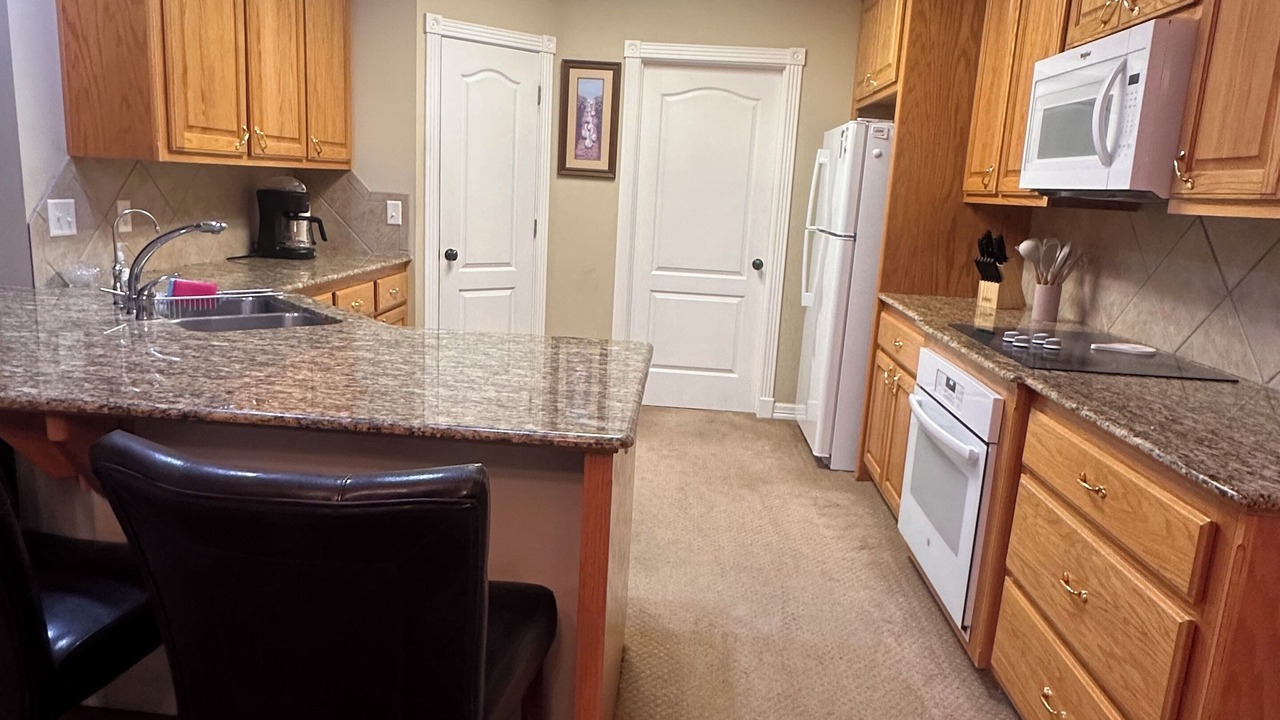Photo of Kitchen in Emerald Forest