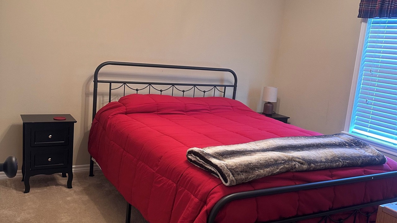 Photo of Bedroom in Emerald Forest