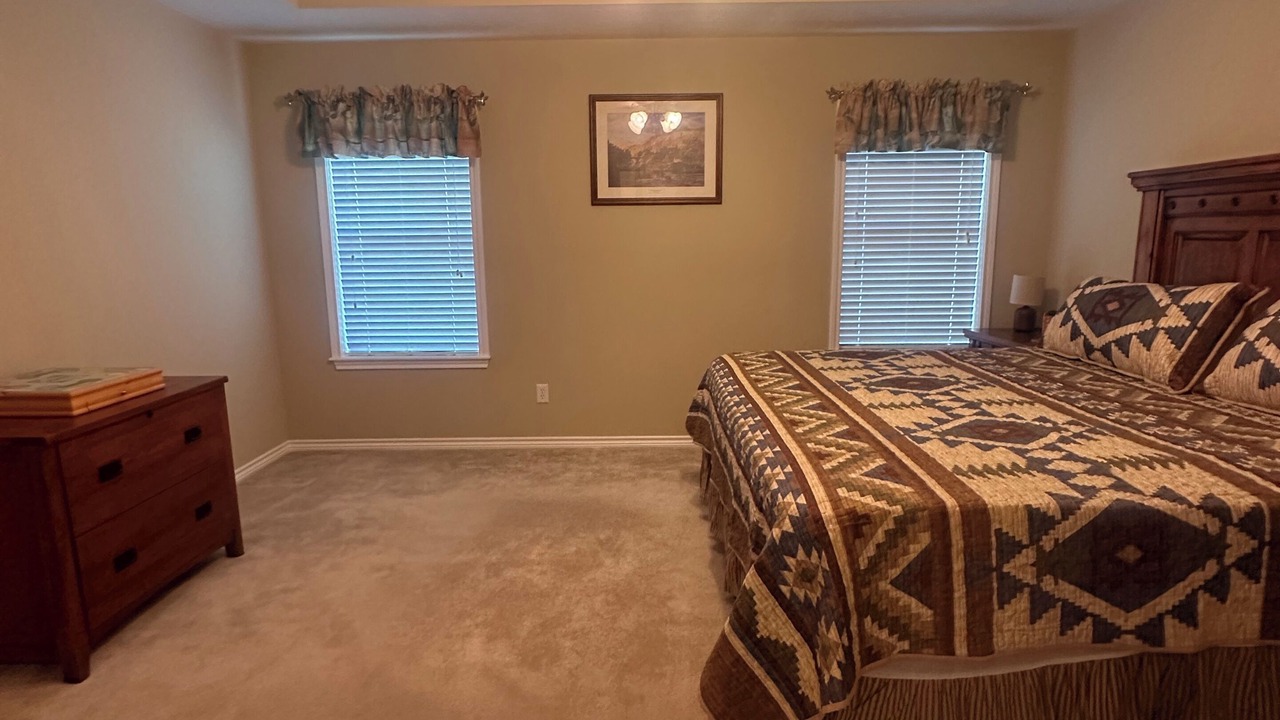 Photo of Bedroom in Emerald Forest