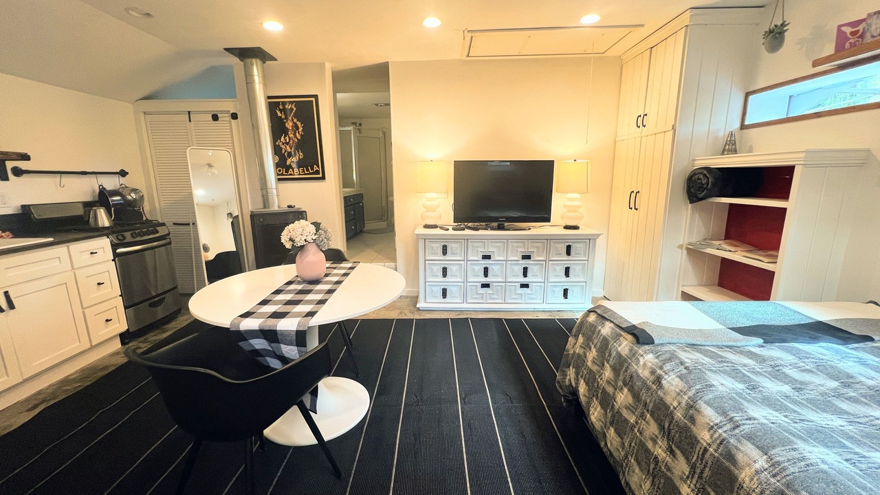 Photo of Bedroom in Cedar Hills