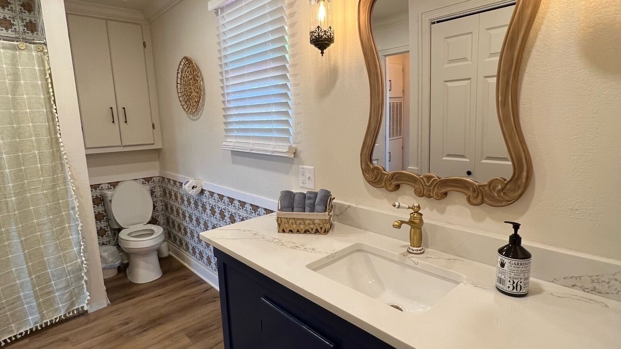 Photo of Bathroom in Royal
