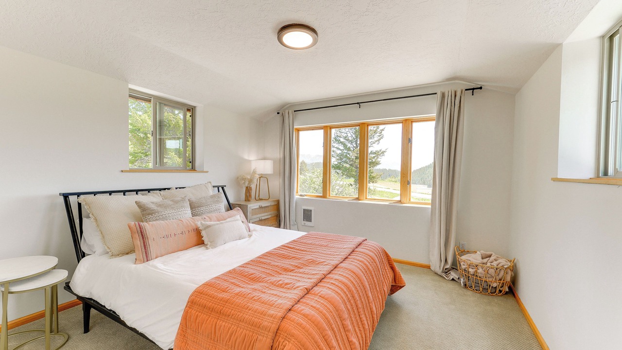 Photo of Bedroom in Thayne