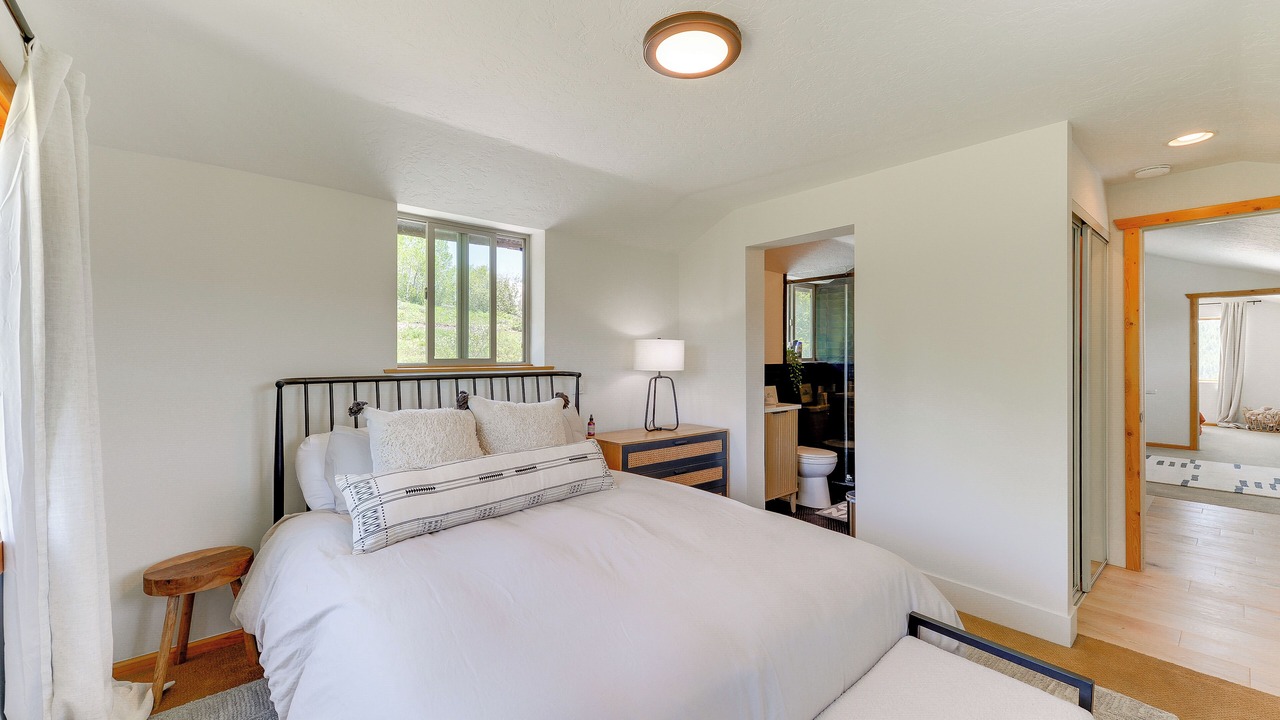 Photo of Bedroom in Thayne