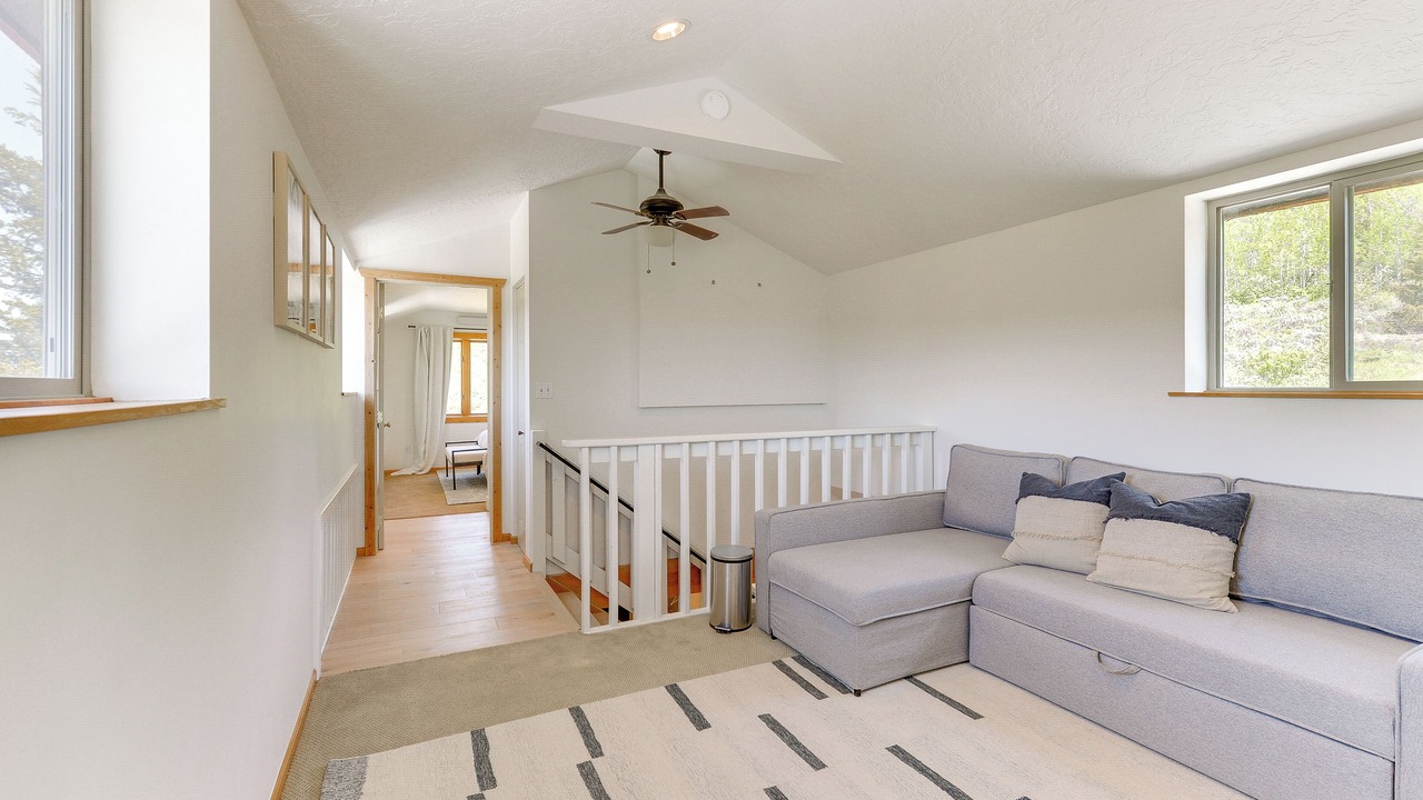 Photo of Livingroom in Thayne