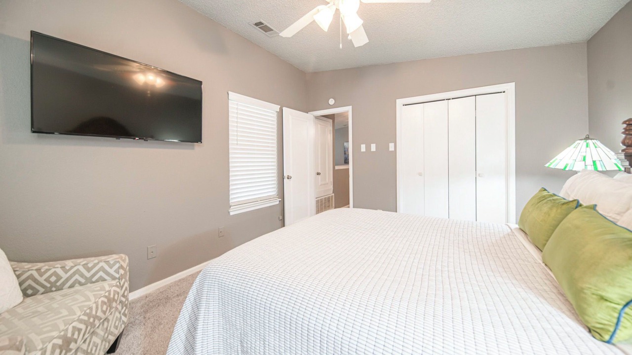 Photo of Bedroom in Midland