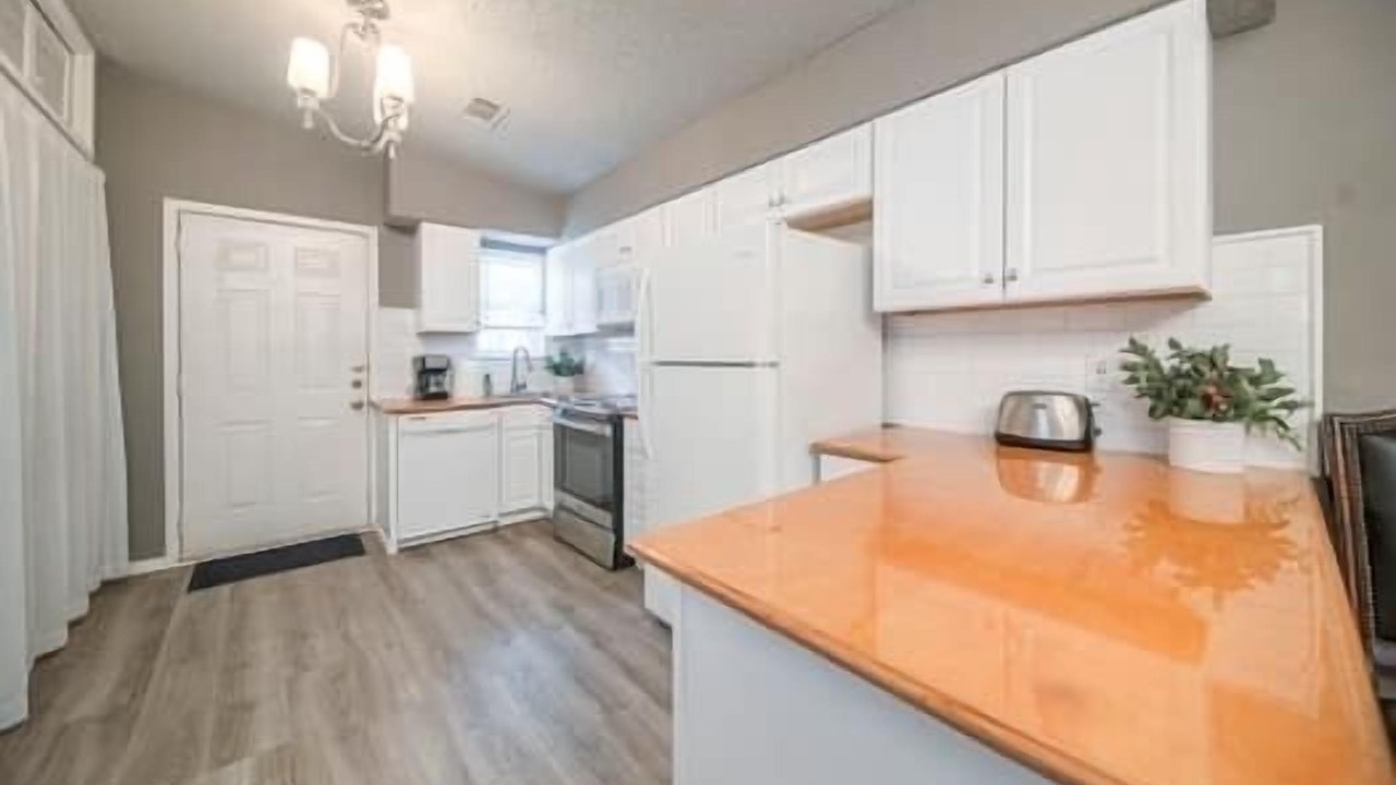 Photo of Kitchen in Midland