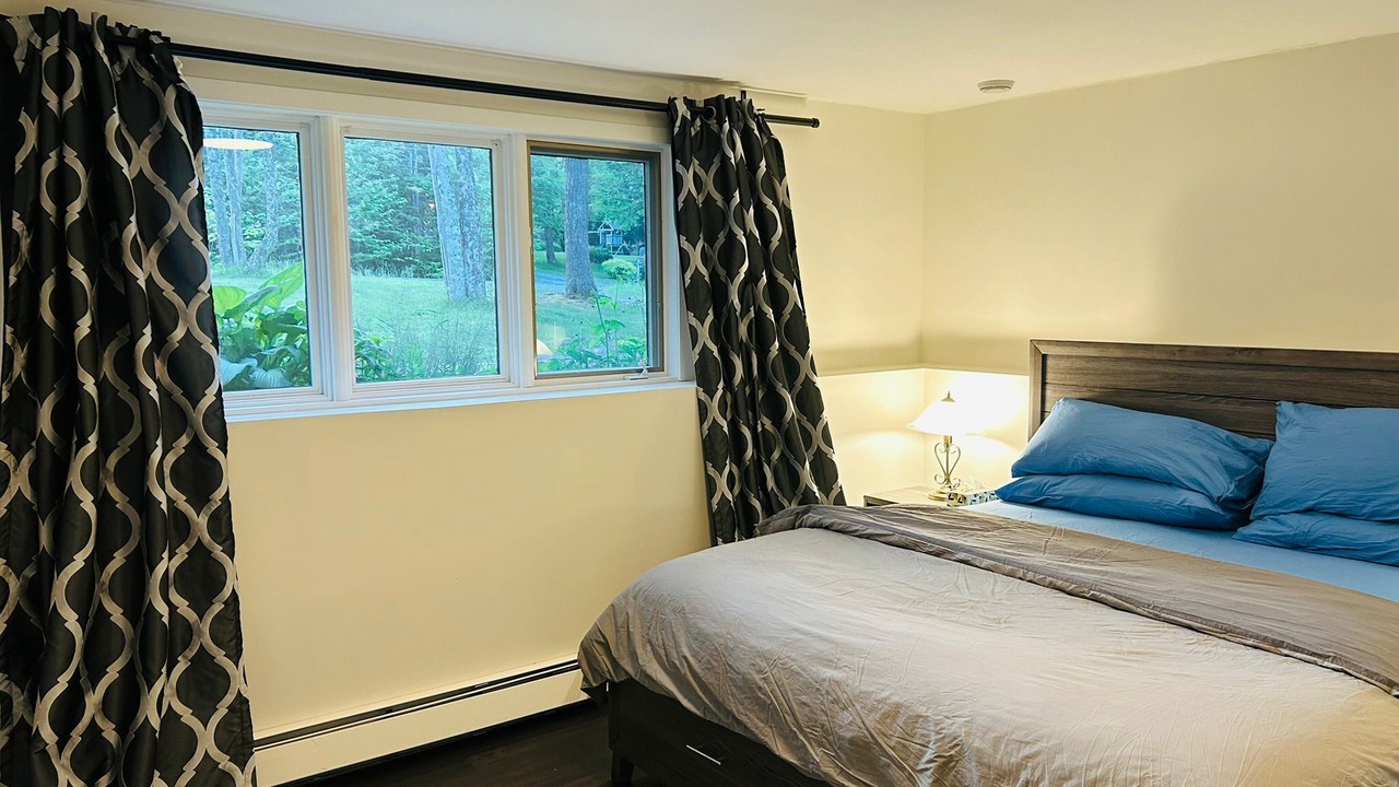 Photo of Bedroom in Hammonds Plains