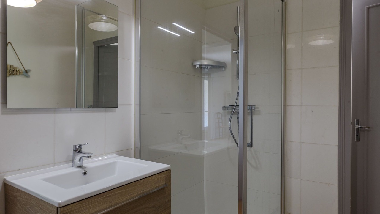 Photo of Bathroom in Medis