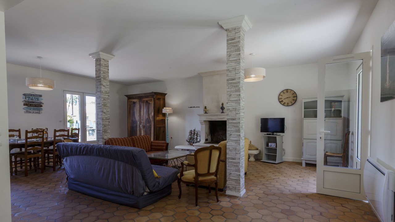 Photo of Bedroom in Medis