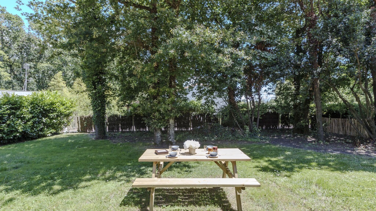 Photo of Others in Medis