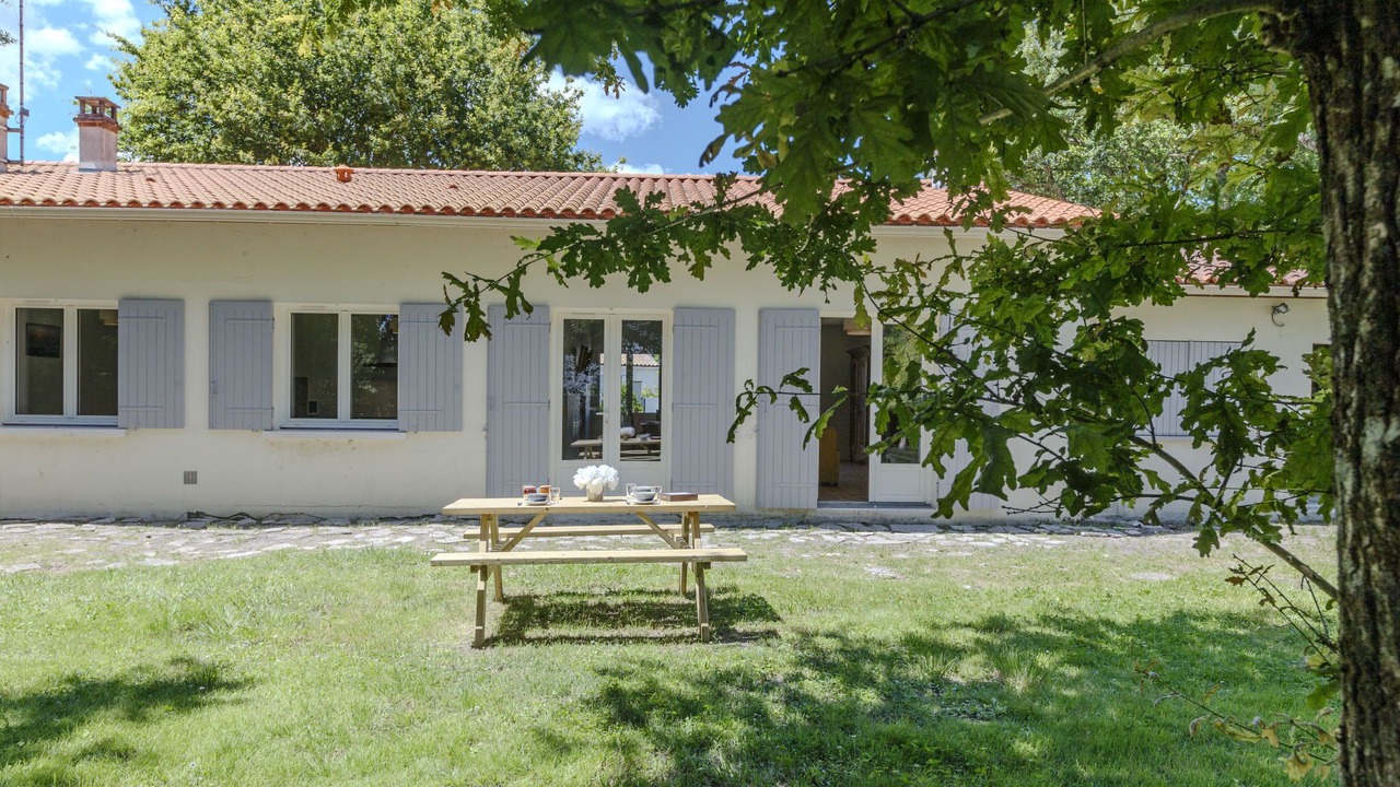 Photo of Others in Medis