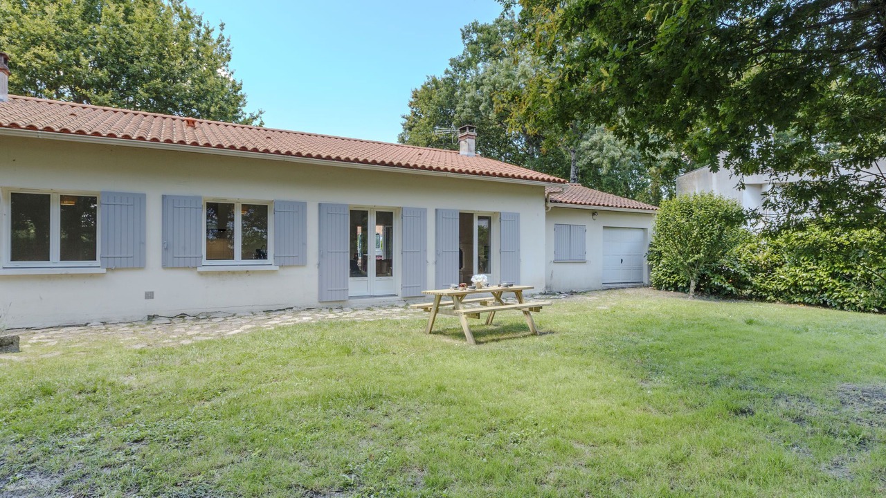 Photo of Others in Medis