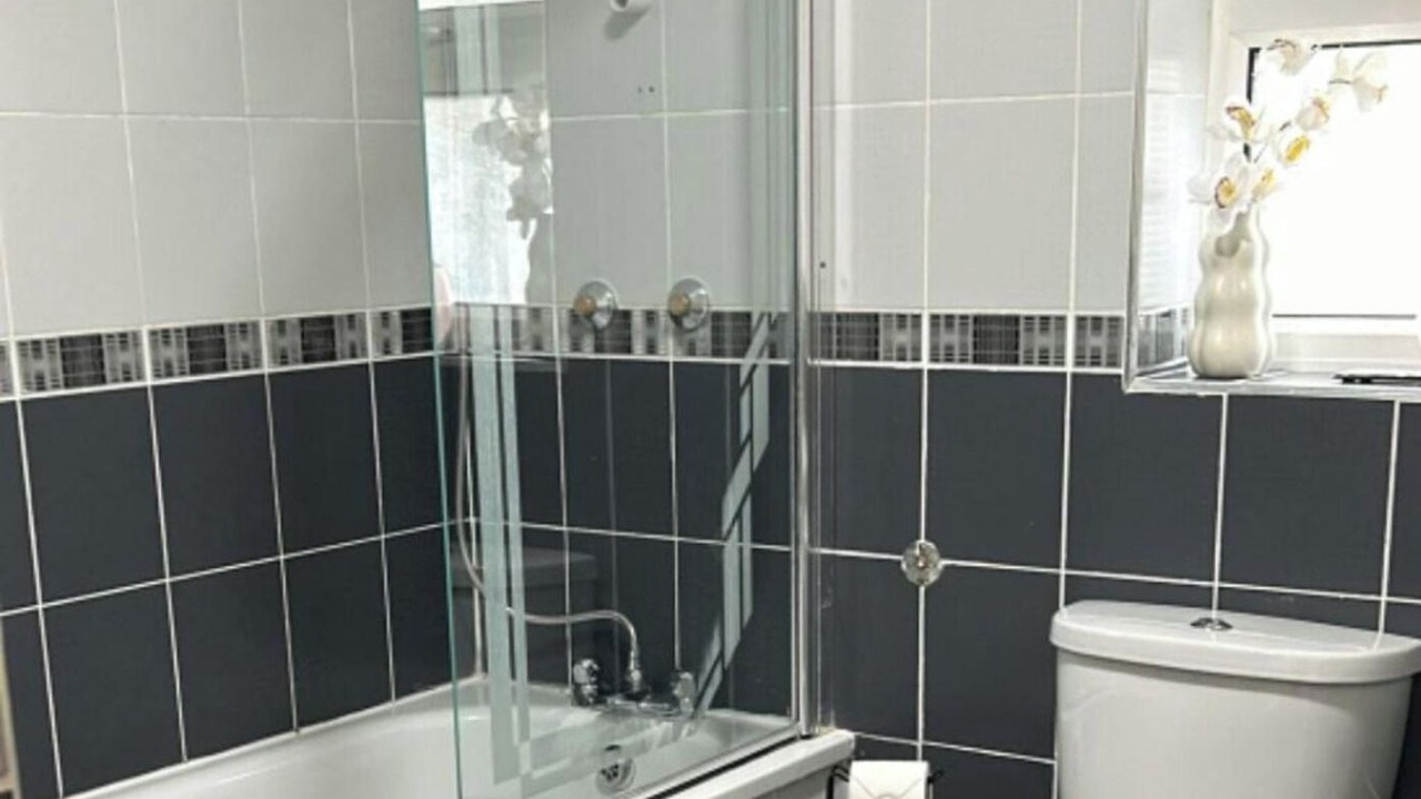 Photo of Others in Forest Gate