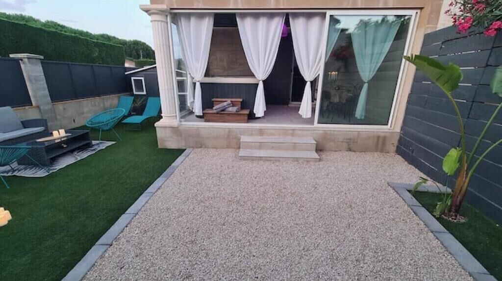 Photo of Patio Balcony in Gard Rhodanien