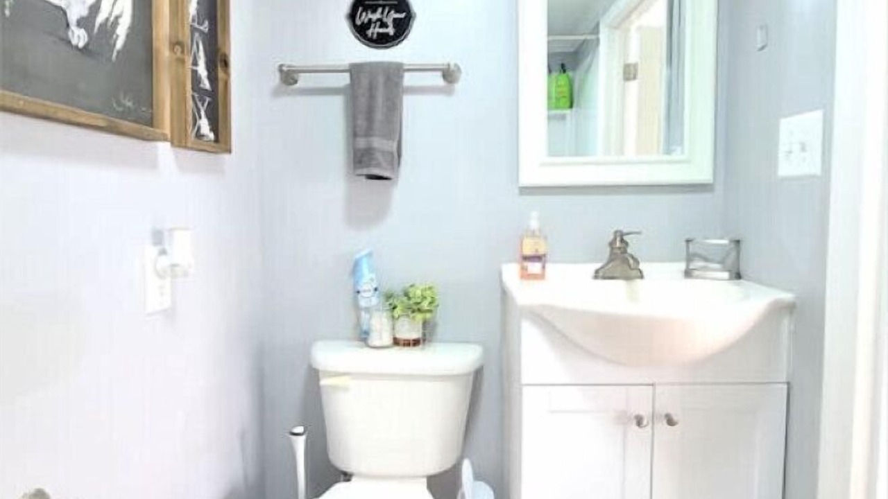 Photo of Bathroom in Cedar Point