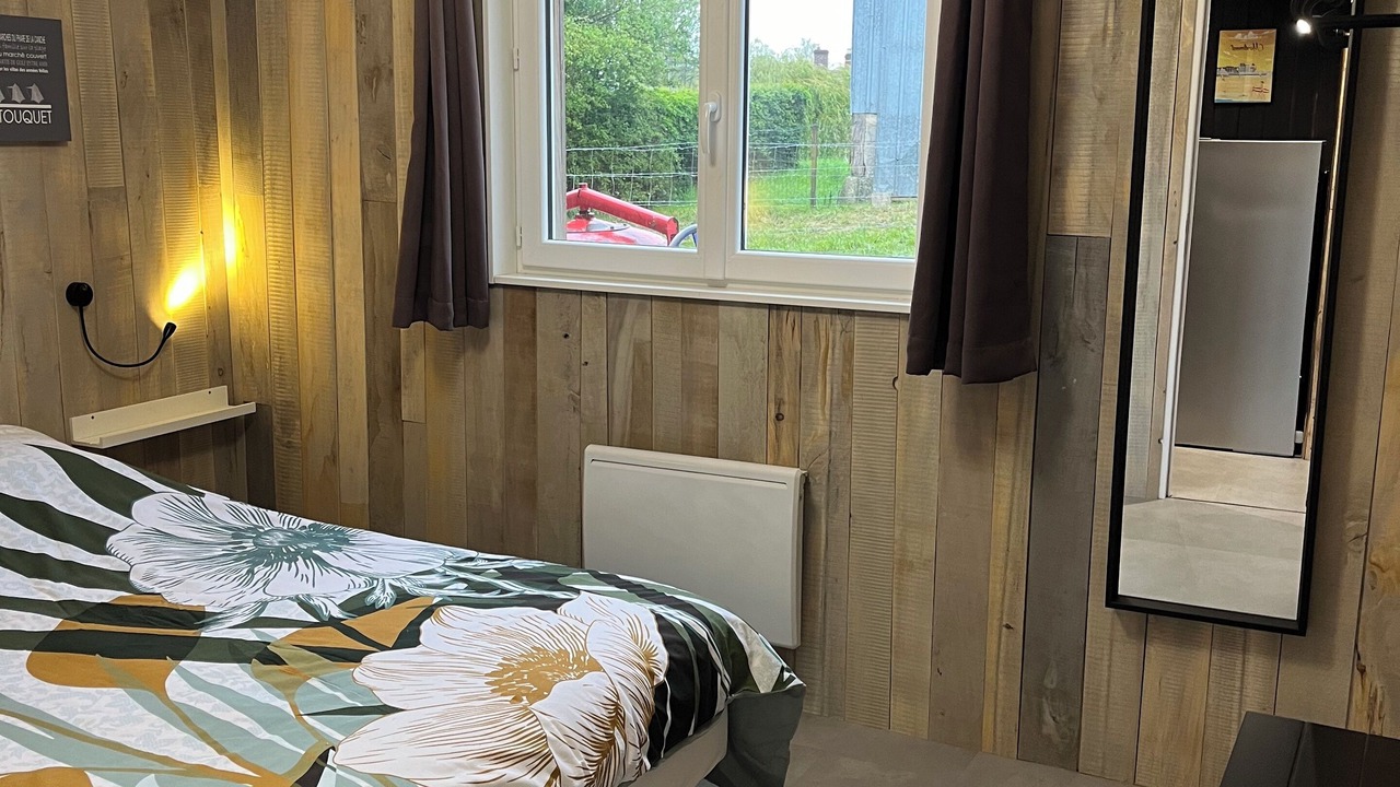 Photo of Bedroom in Aix-en-Issart