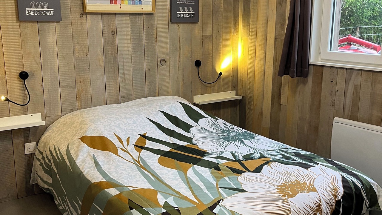 Photo of Bedroom in Aix-en-Issart
