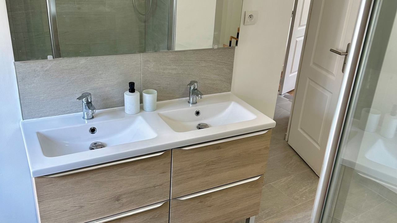 Photo of Bathroom in Amboise