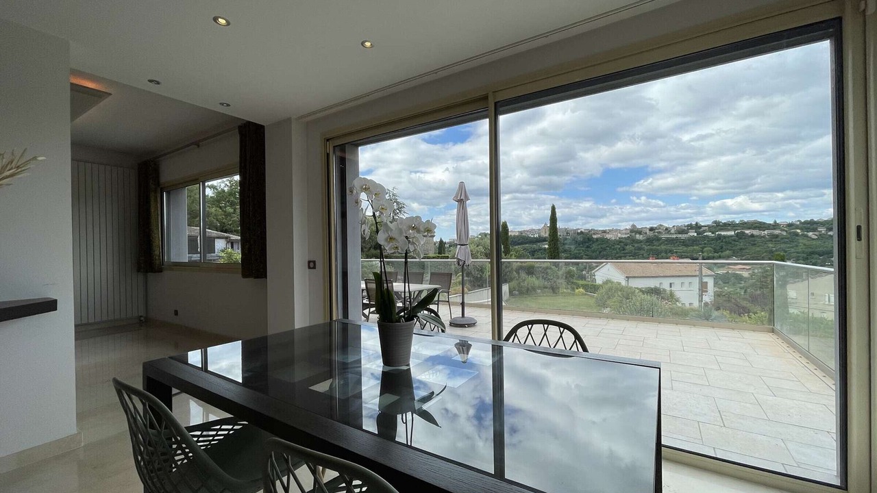 Photo of Others in Ucel