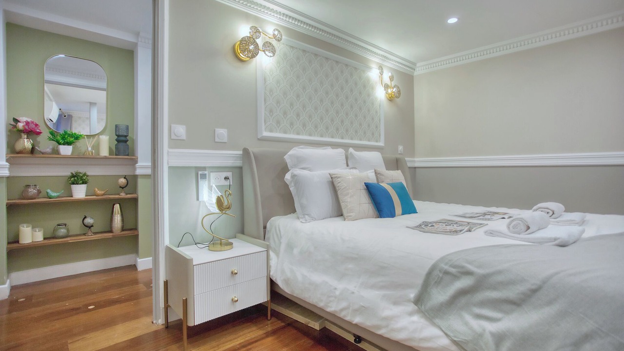 Photo of Bedroom in Arts-et-Metiers