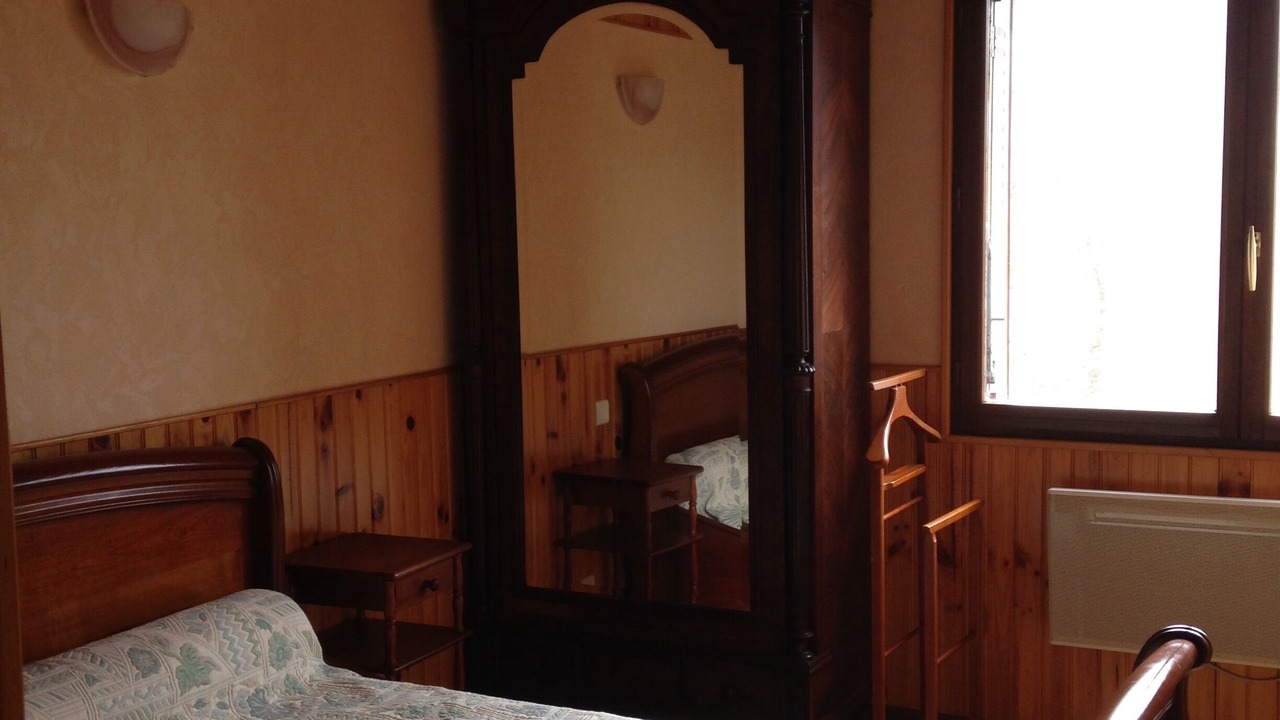 Photo of Bedroom in Corps