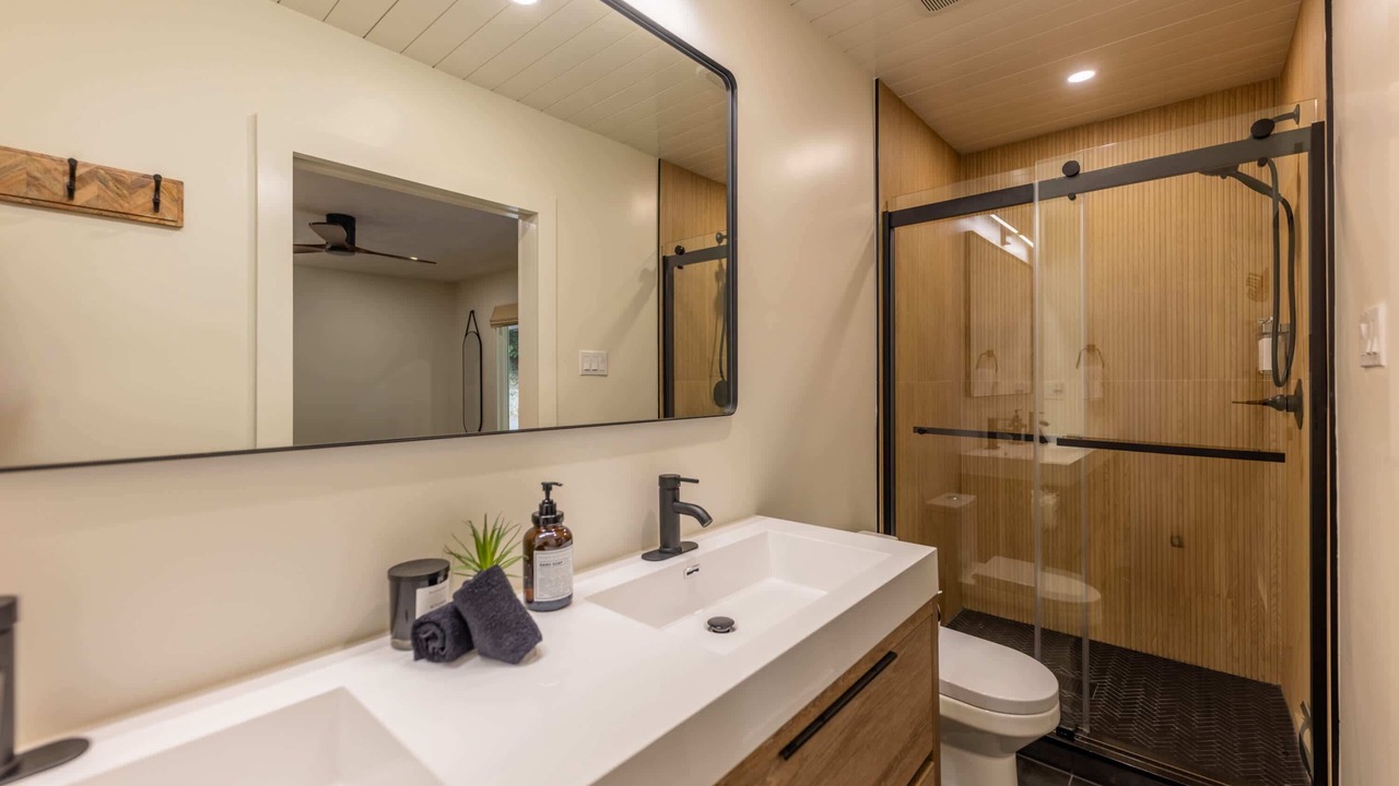 Photo of Bathroom in Skyland