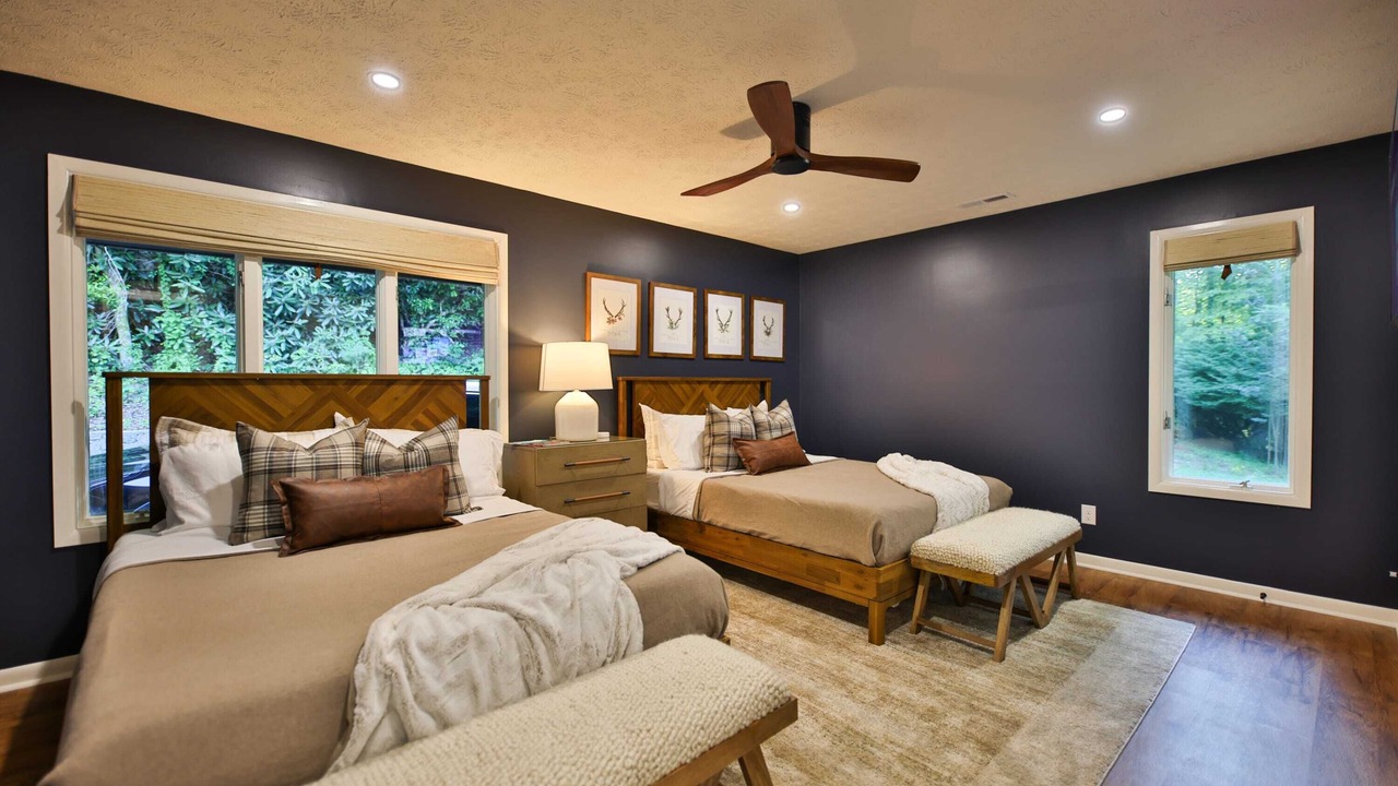 Photo of Bedroom in Skyland