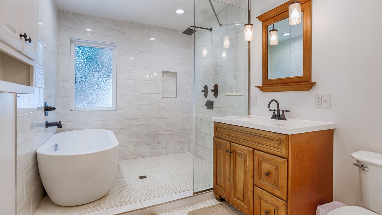 Photo of Bathroom in Town of Reading