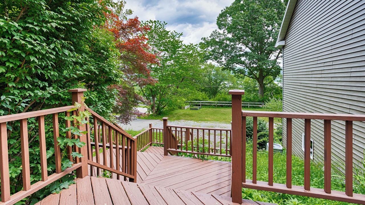 Photo of Outdoor in Town of Reading