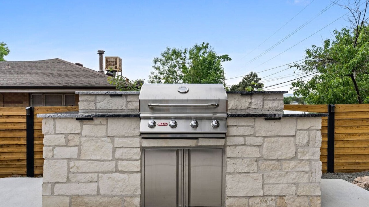 Photo of Patio Balcony in Lamar Heights Area