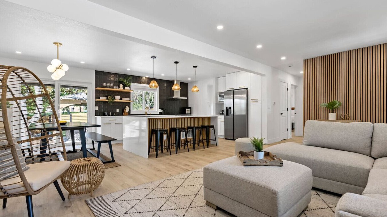 Photo of Livingroom in Lamar Heights Area