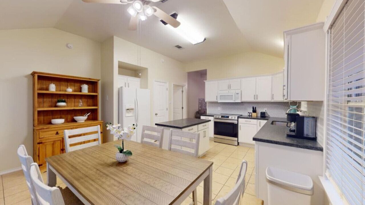 Photo of Kitchen in College Station
